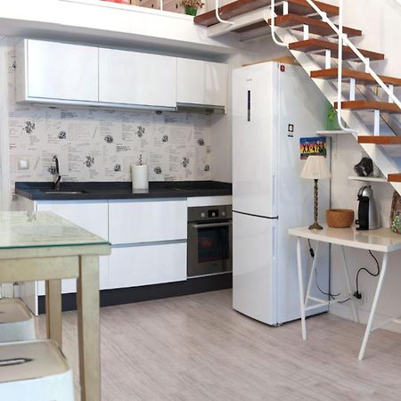 Duplex Center Parking Netflix Amazon Video Apartment Seville Exterior photo